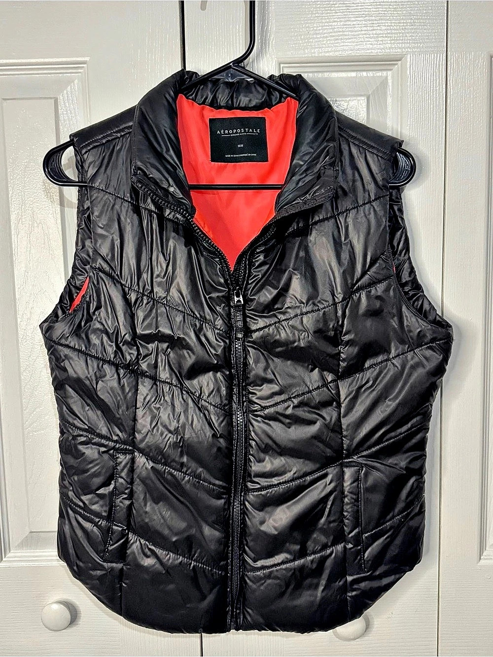 Aeropostale Quilted Puffer Vest Black & Coral Medium